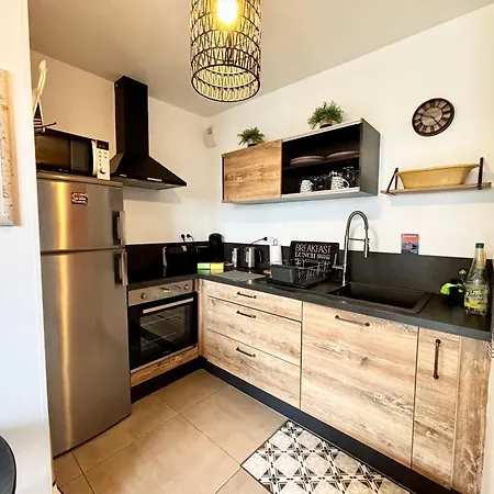 Apartment Casamea - Terrasse, Proche Hopital, Wifi, Clim